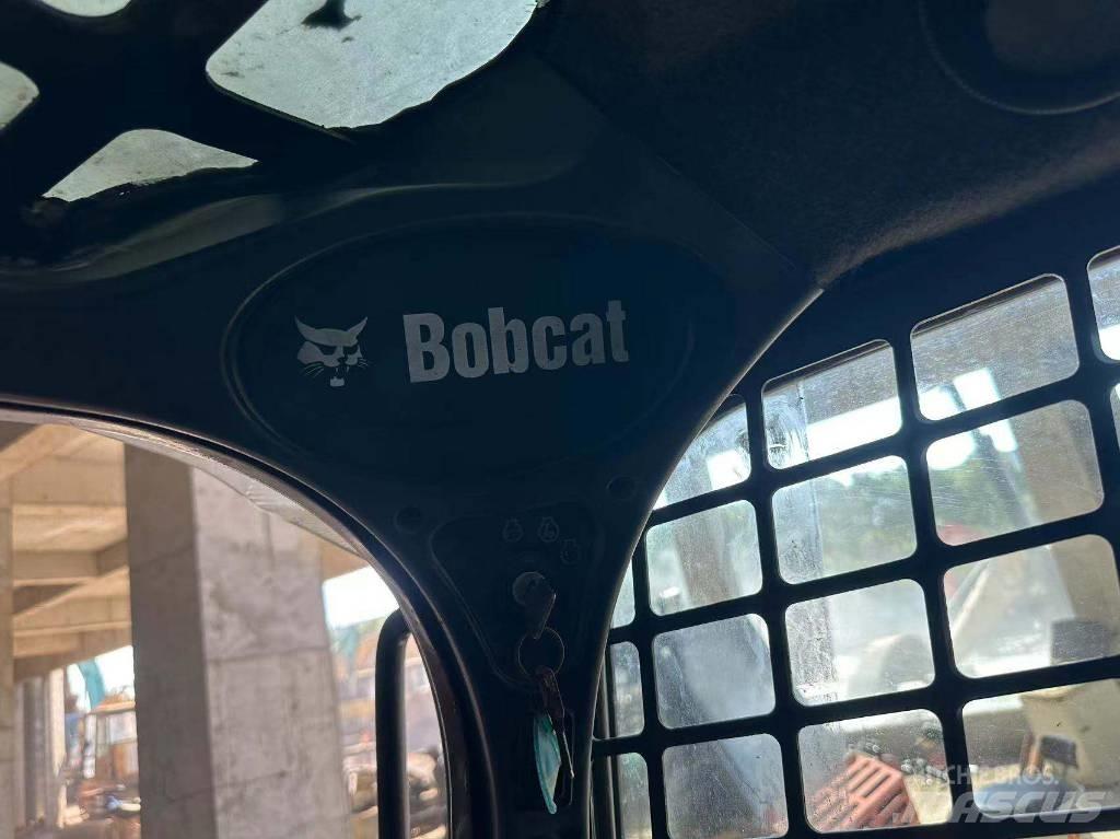 Bobcat S750 Mini incarcator