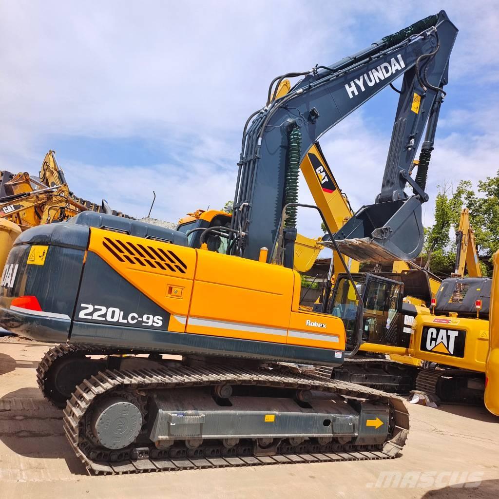 Hyundai 220LC-9S Excavatoare pe șenile

