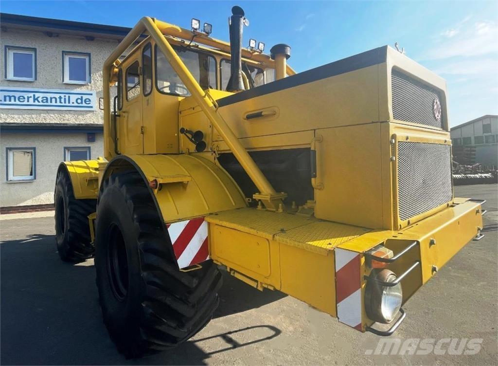 Kirovets K700A V8 Tractoare