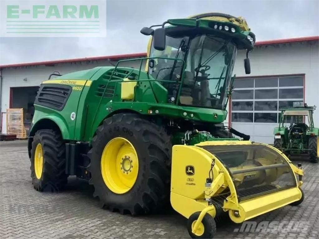 John Deere 8600i Forajere cu autopropulsare