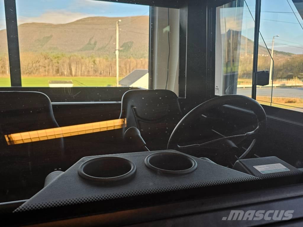 Corvus EX4 CAB Tractoare