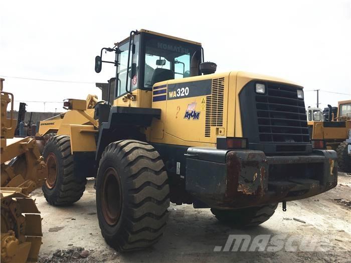 Komatsu WA 320-5 Incarcator pe pneuri
