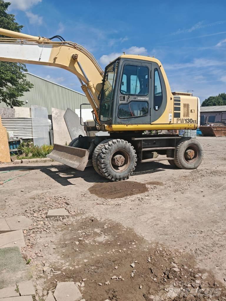 Komatsu PW 130ES-6K Excavatoare cu roti