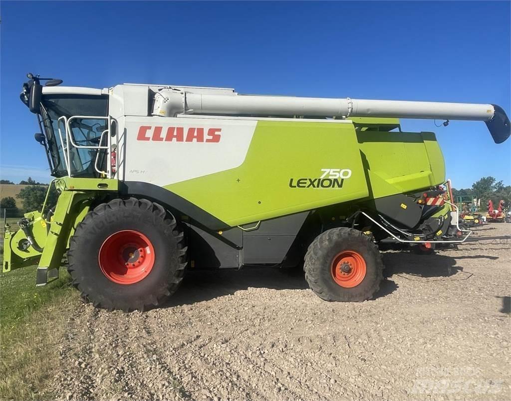 CLAAS Lexion 750 Combine de secerat