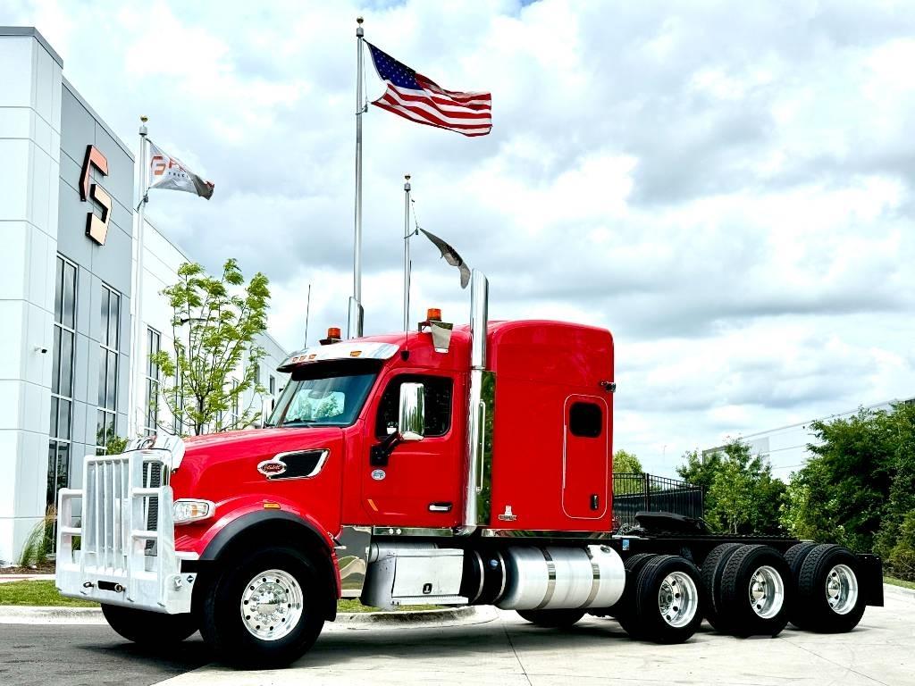 Peterbilt 567 Autotractoare