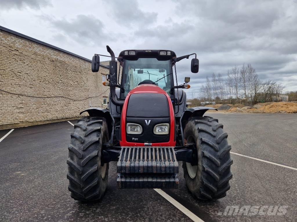 Valtra T 191 Advance Tractoare