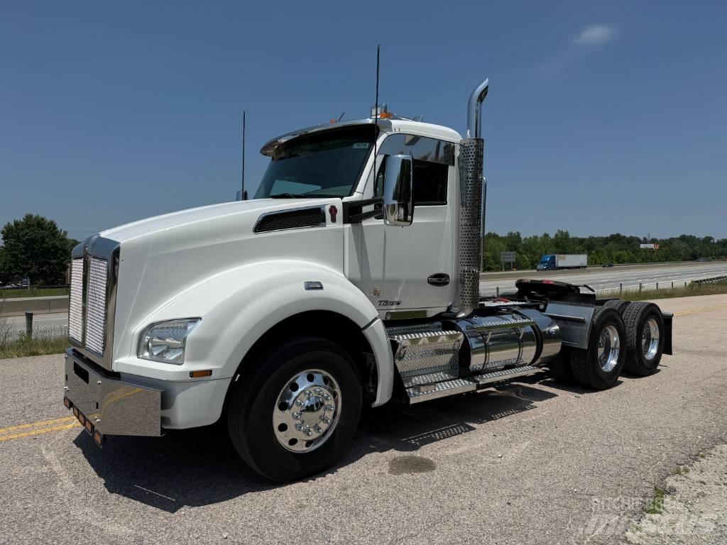 Kenworth T 880 Autotractoare