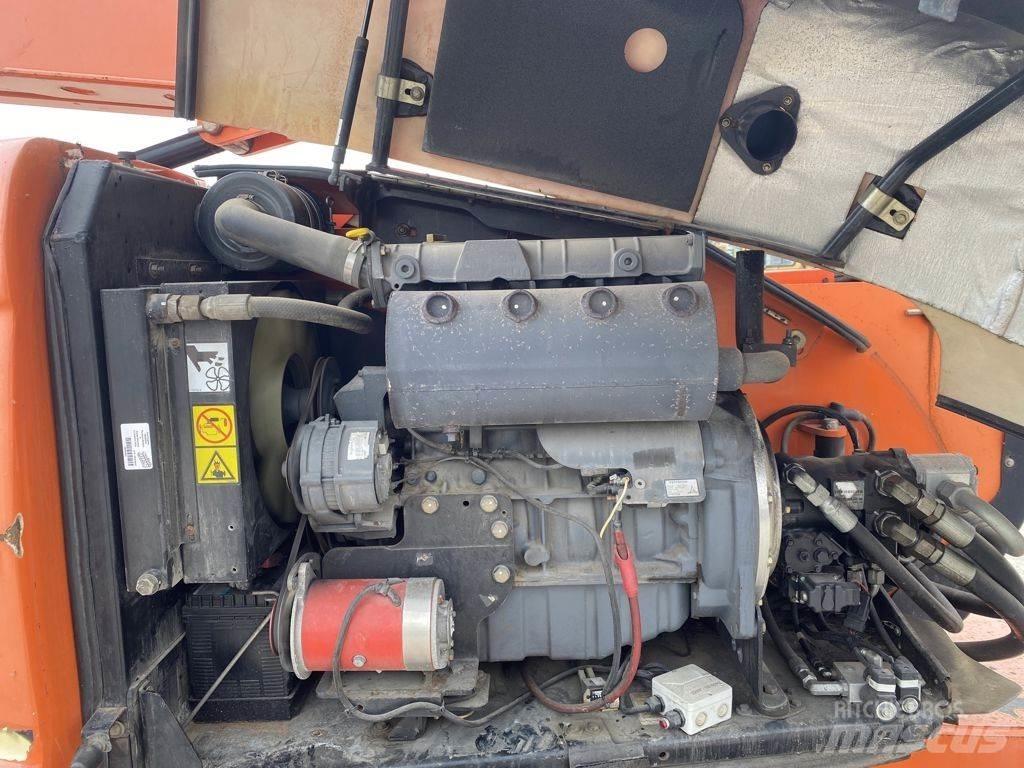 JLG 600AJ Nacele cu brat articulat