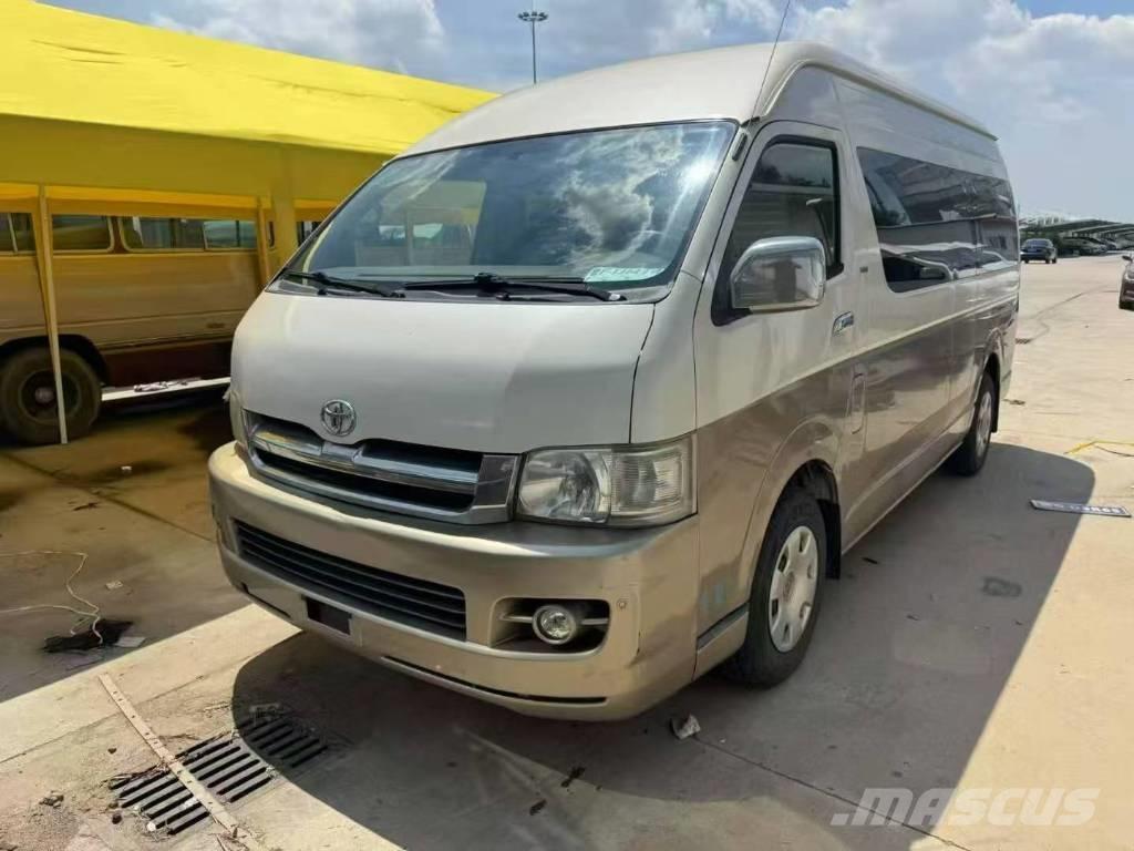 Toyota Hiace Mini autobuze