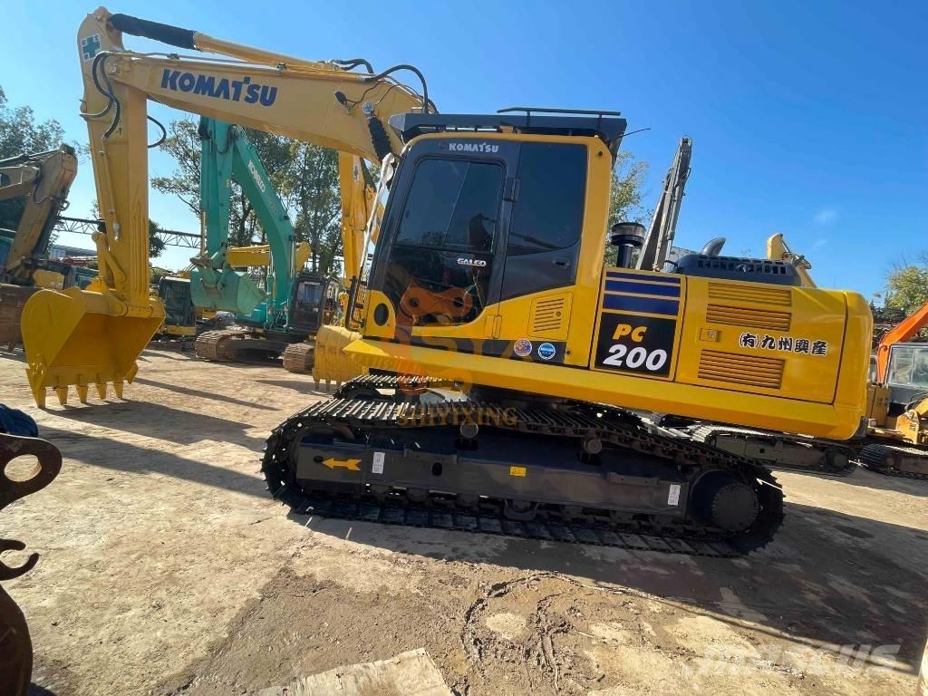 Komatsu PC 200-8 Excavatoare pe șenile
