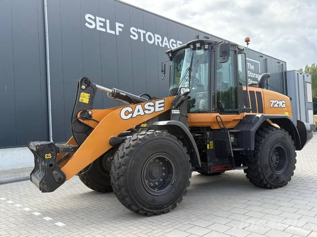 CASE 721G Incarcator pe pneuri