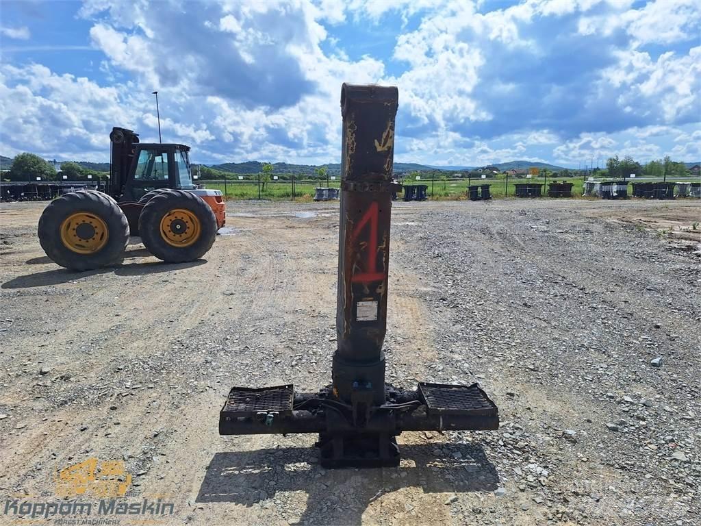 Loglift F71 Macarale de transport