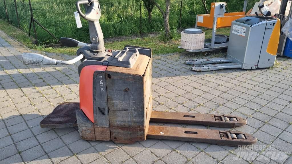 Toyota BT LPE200 Transpaleta cu platforma