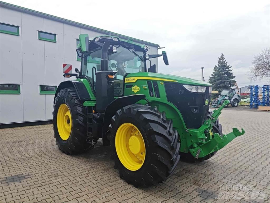 John Deere 7R 330 Tractoare
