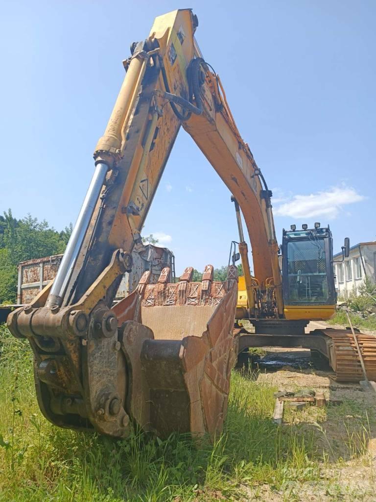JCB JS 220 LS Excavatoare pe șenile
