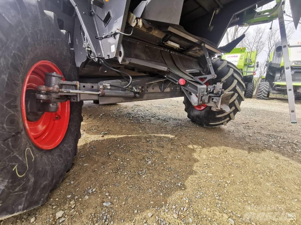 CLAAS Lexion 650 Combine de secerat