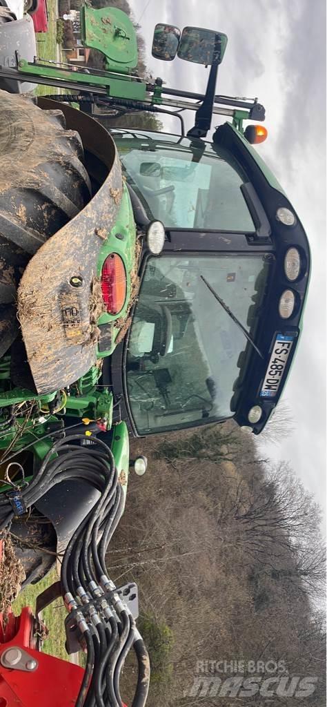 John Deere 6155R Tractoare