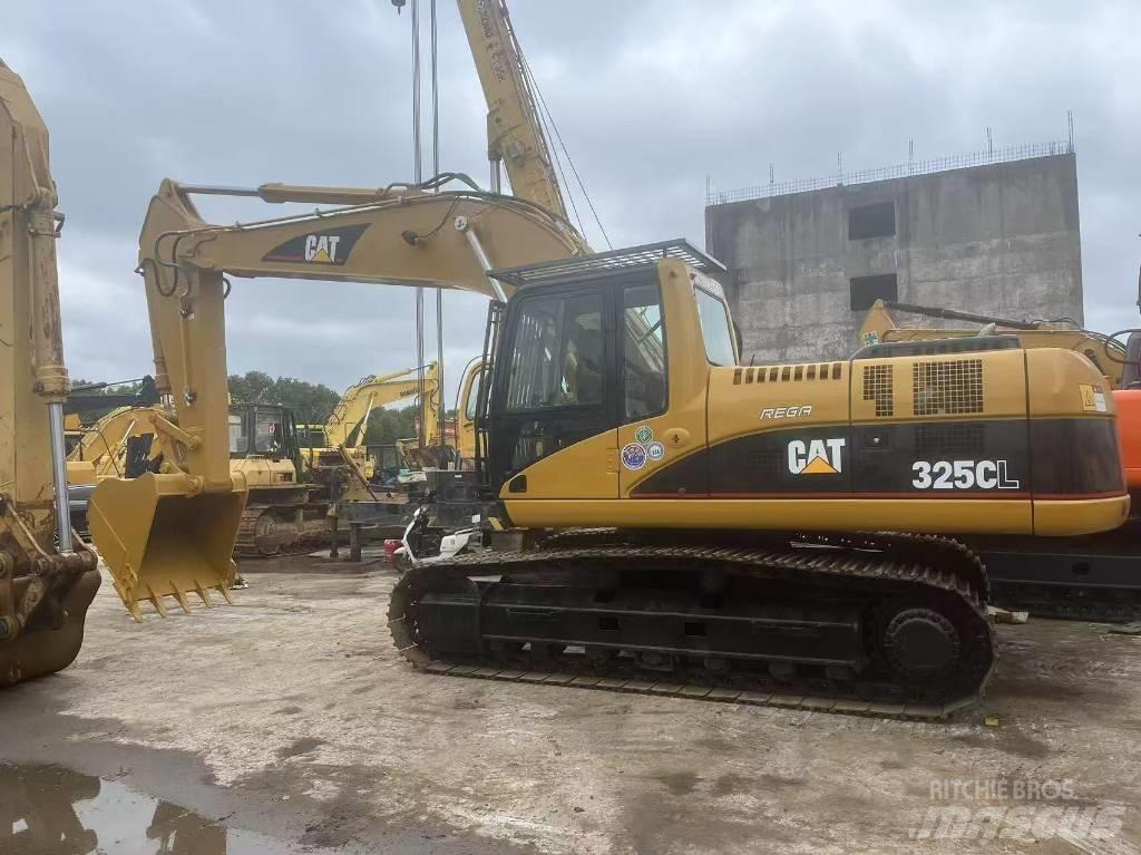 CAT 325C Excavatoare pe șenile
