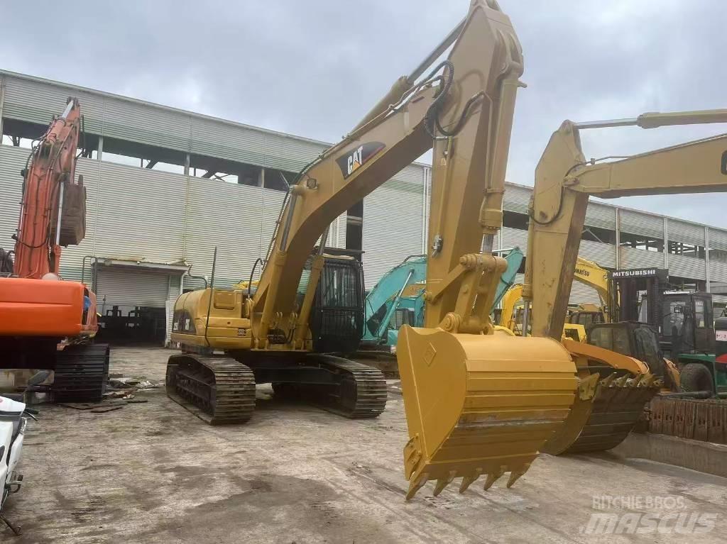 CAT 325C Excavatoare pe șenile
