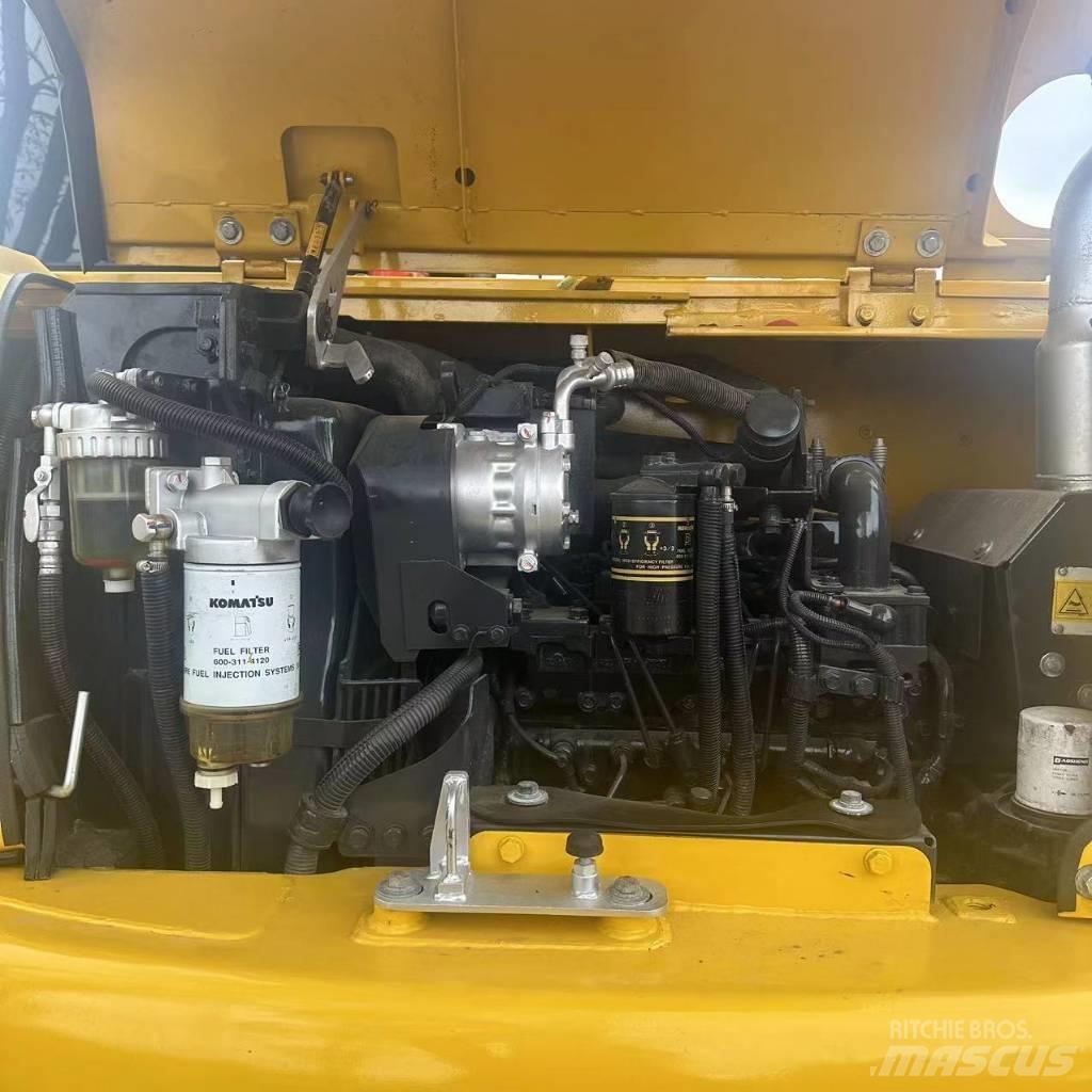 Komatsu PC 70-8 Excavatoare pe șenile
