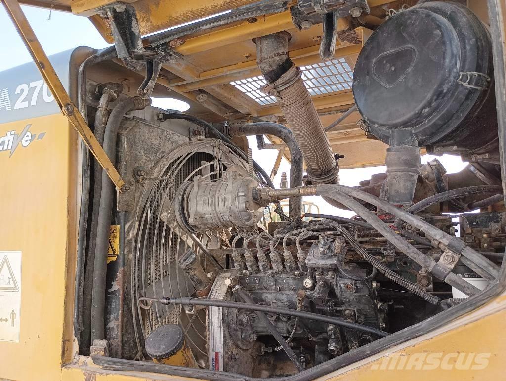 Komatsu WA 270 Incarcator pe pneuri