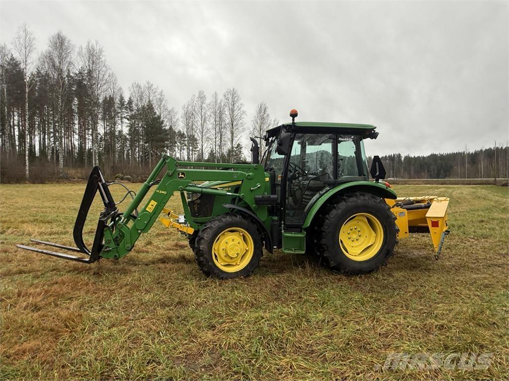 John Deere 5058E Tractoare