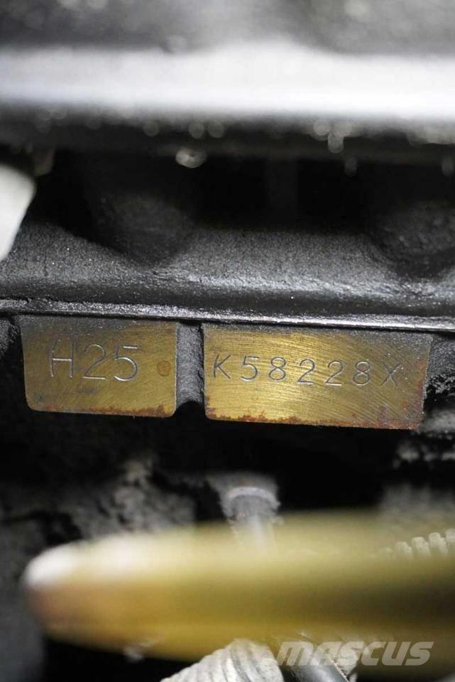 Nissan UGD02 A 32 PQ Stivuitor GPL