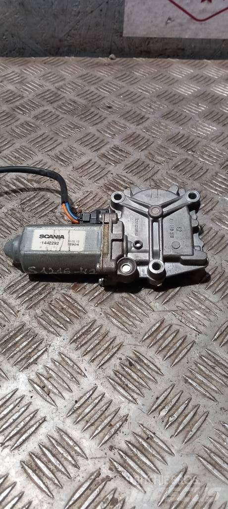 Scania R 440   1442292 Cabine si interior