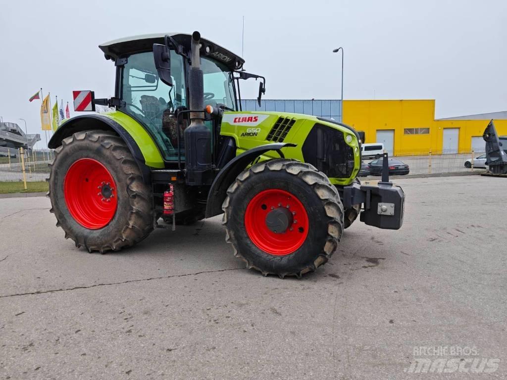CLAAS Arion 650 Tractoare