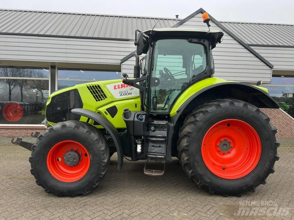 CLAAS Axion 800 Cis Tractoare