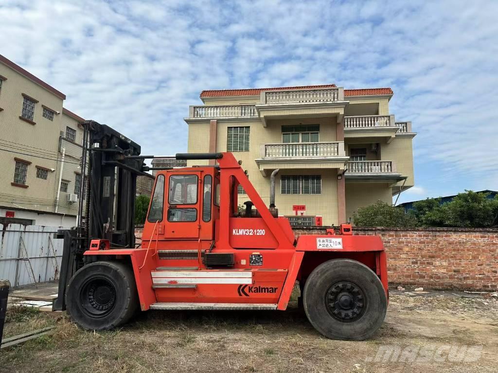 Kalmar DC30-1200 Stivuitor diesel