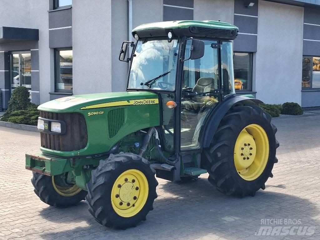 John Deere 5090 GF Tractoare