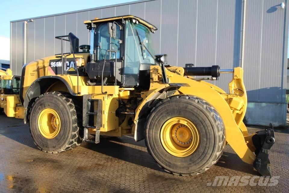 CAT 966M Incarcator pe pneuri