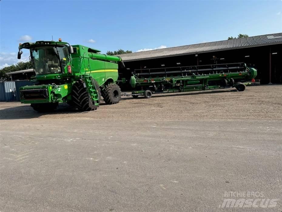 John Deere S 790 Combine de secerat