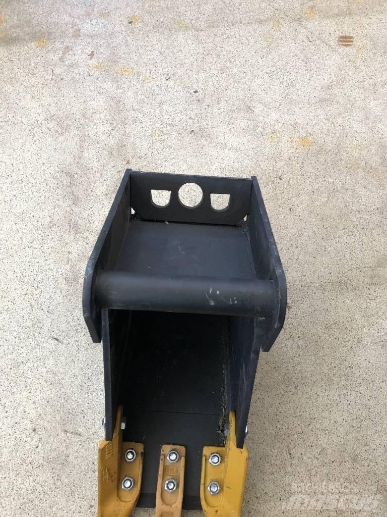  Łyżka 230mm Excavator