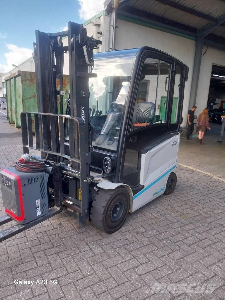 UniCarriers MX 25 Stivuitor electric