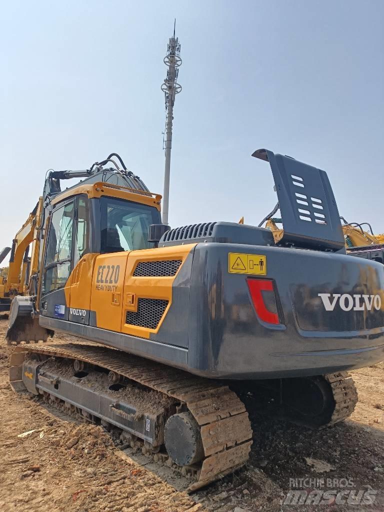 Volvo EC 220 Excavatoare pe șenile
