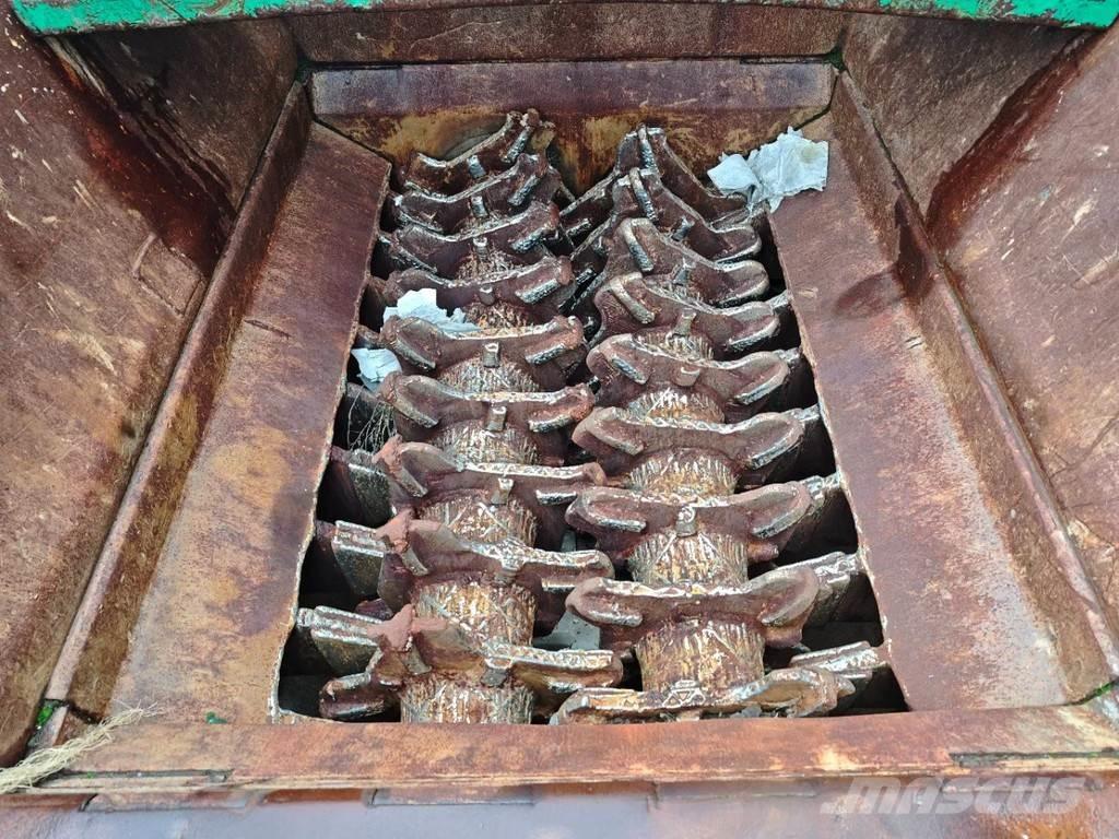 Haas 700x2000 Masina de tocat deseuri