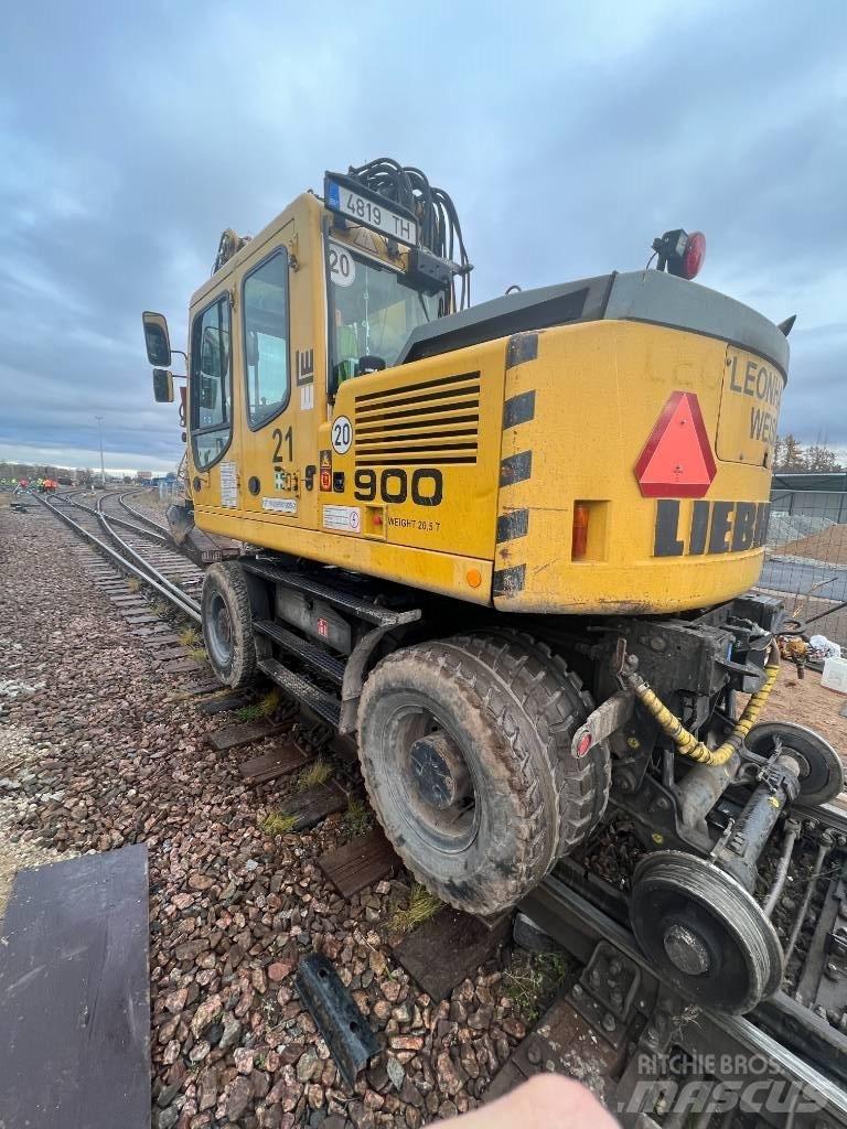 Liebherr A 900 C ZW Excavatoare speciale