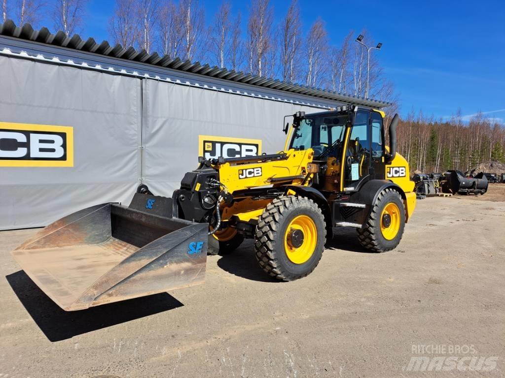 JCB TM320C SV Incarcator pe pneuri
