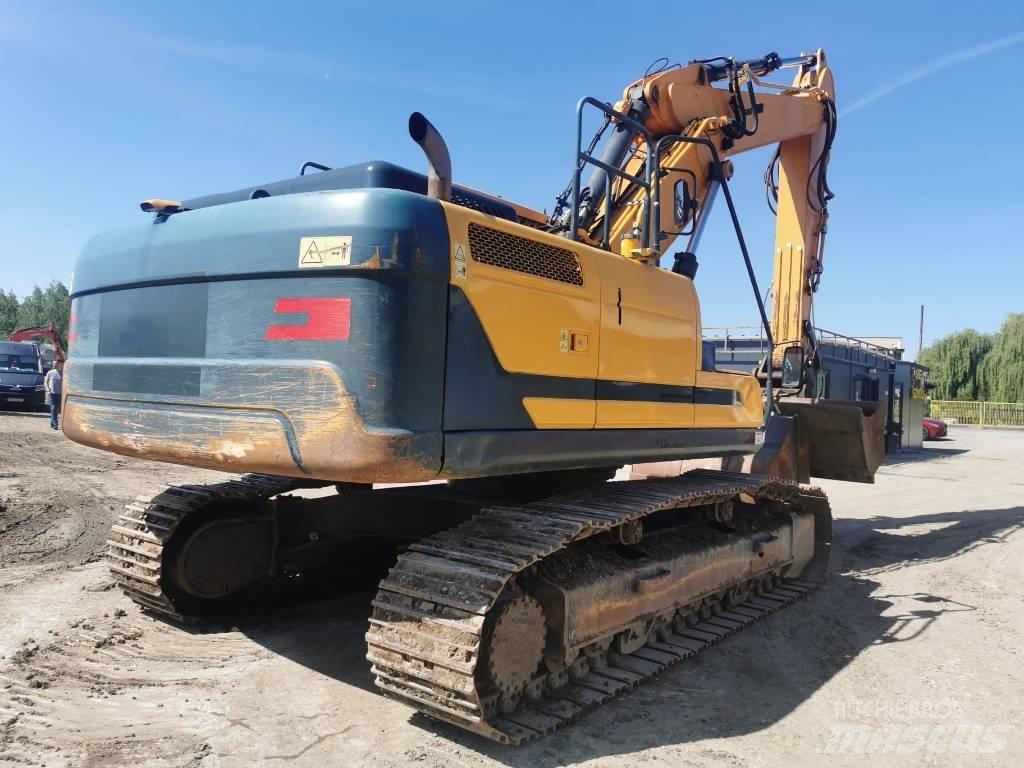 Hyundai HX 260 NL Excavatoare pe șenile
