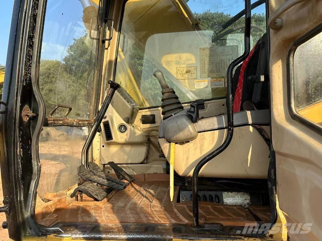 CAT 320B Excavatoare pe șenile
