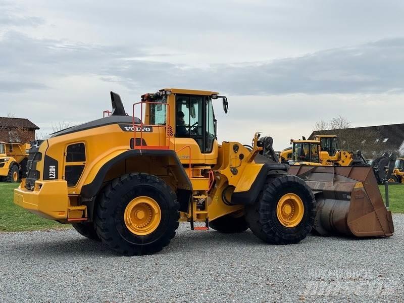 Volvo L 220 H Incarcator pe pneuri