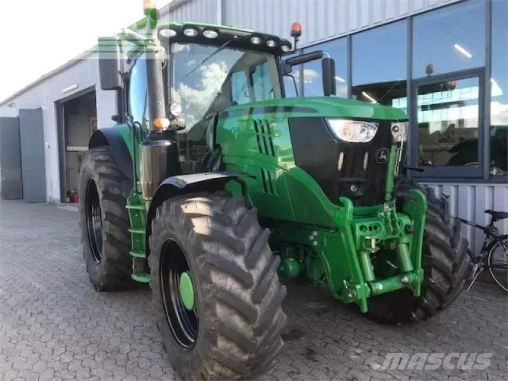 John Deere 6215r Tractoare