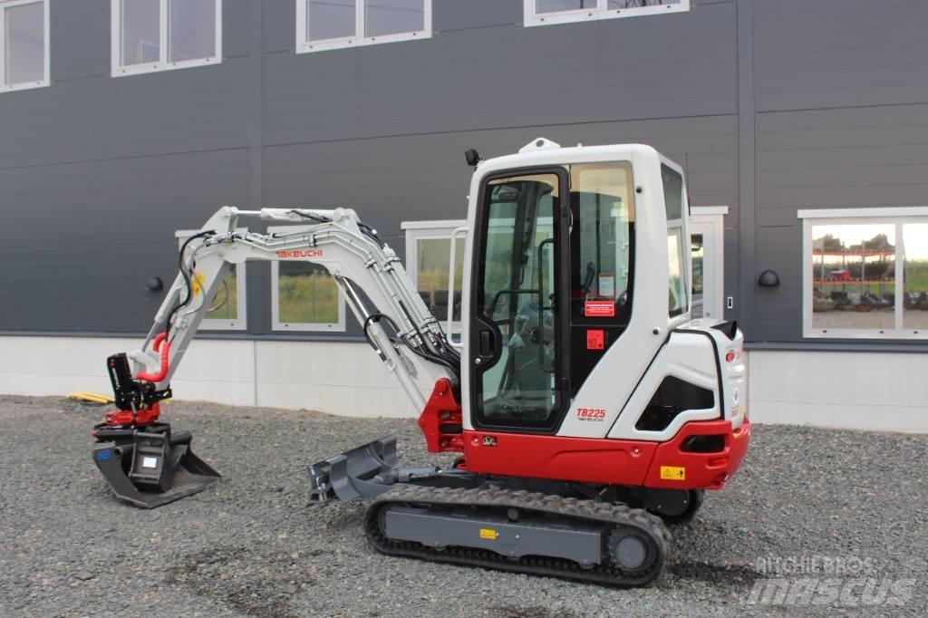Takeuchi TB 225 Mini excavatoare < 7t