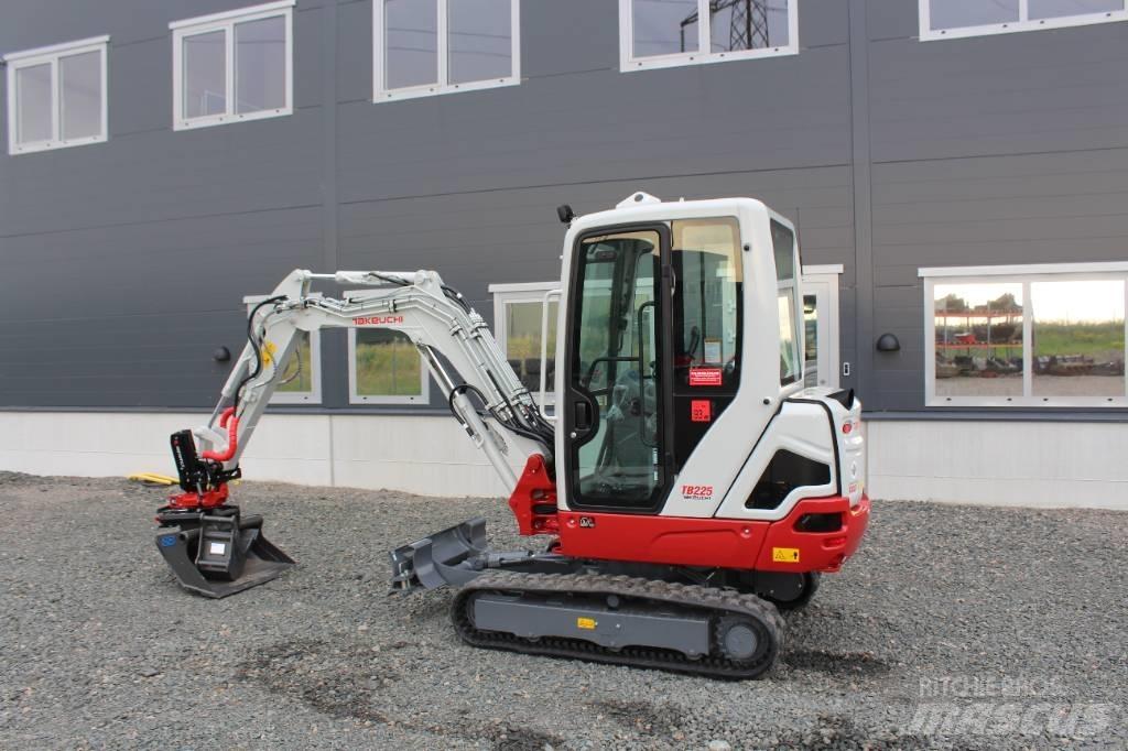 Takeuchi TB 225 Mini excavatoare < 7t