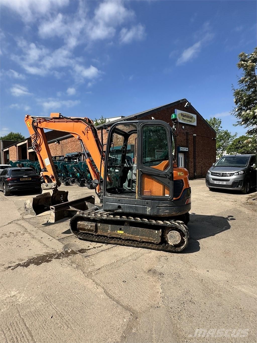 Doosan DX 63-3 Mini excavatoare < 7t