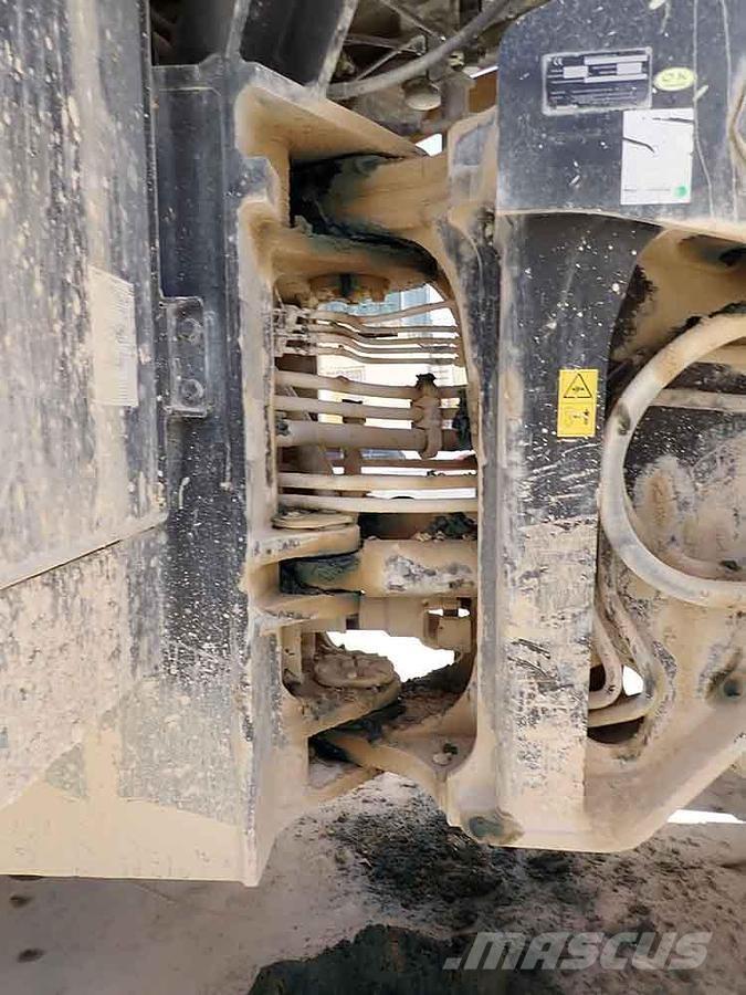 Komatsu WA600-8EO Incarcator pe pneuri