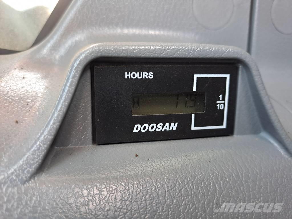 Doosan DX530LC-7M Excavatoare pe șenile
