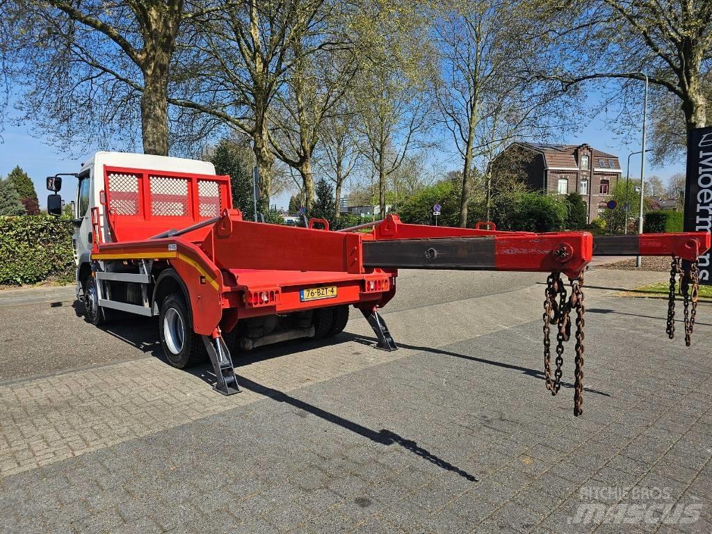 DAF LF 220 Camion cu incarcator